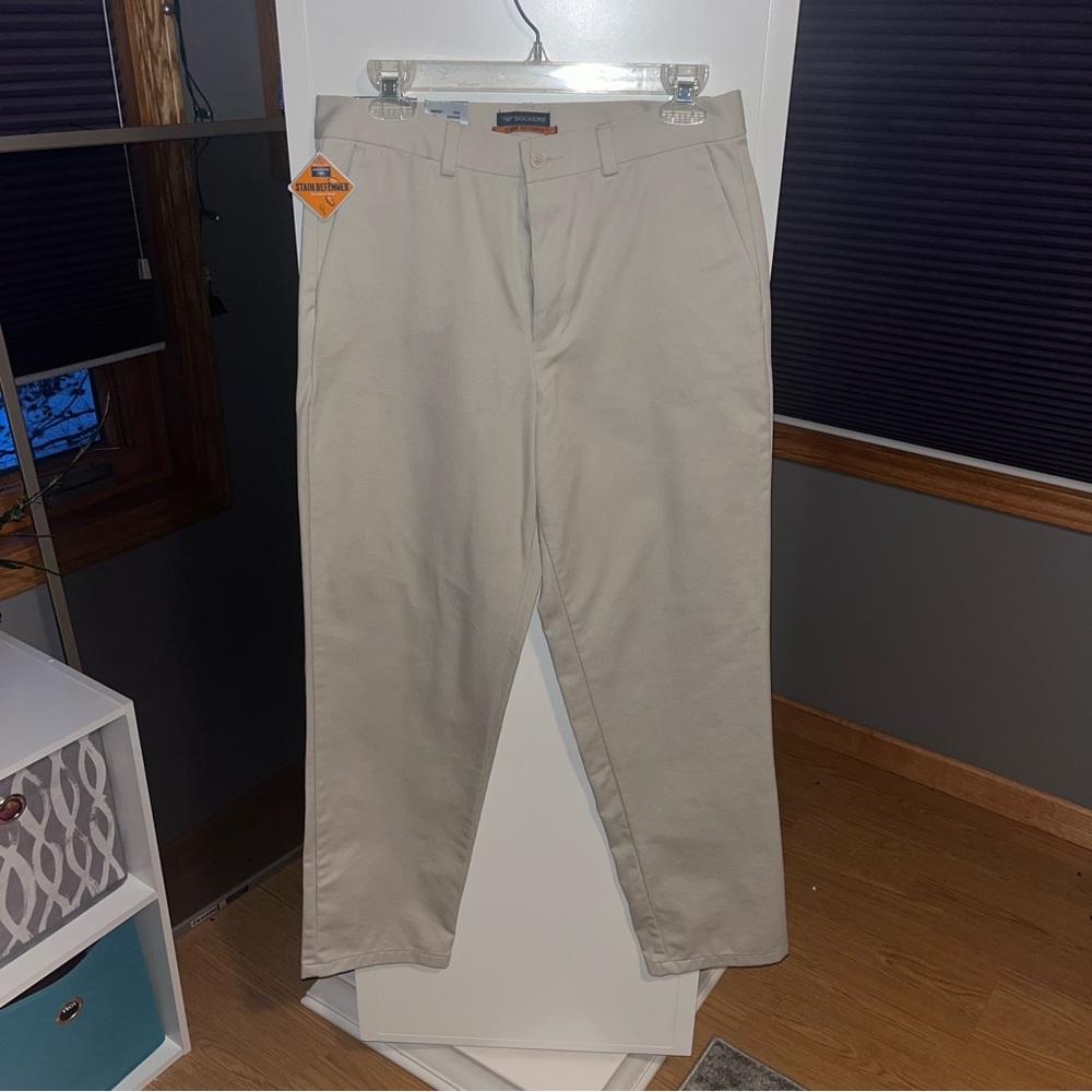 NWT Women’s Dockers Khaki Dress Pants/Slacks